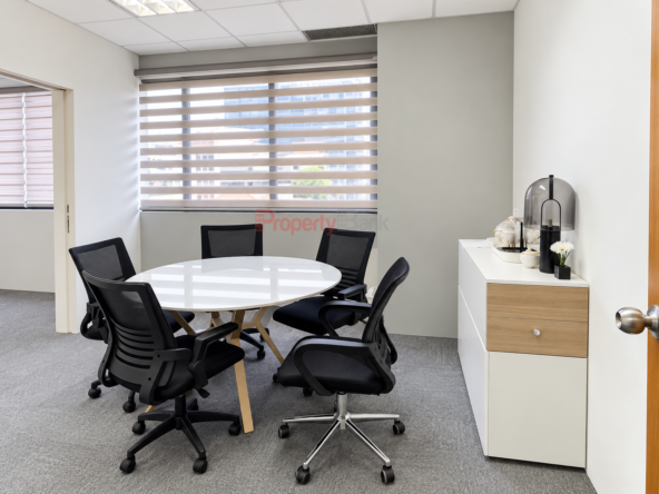 Fully fitted office space near Tai Seng MRT with existing workstations