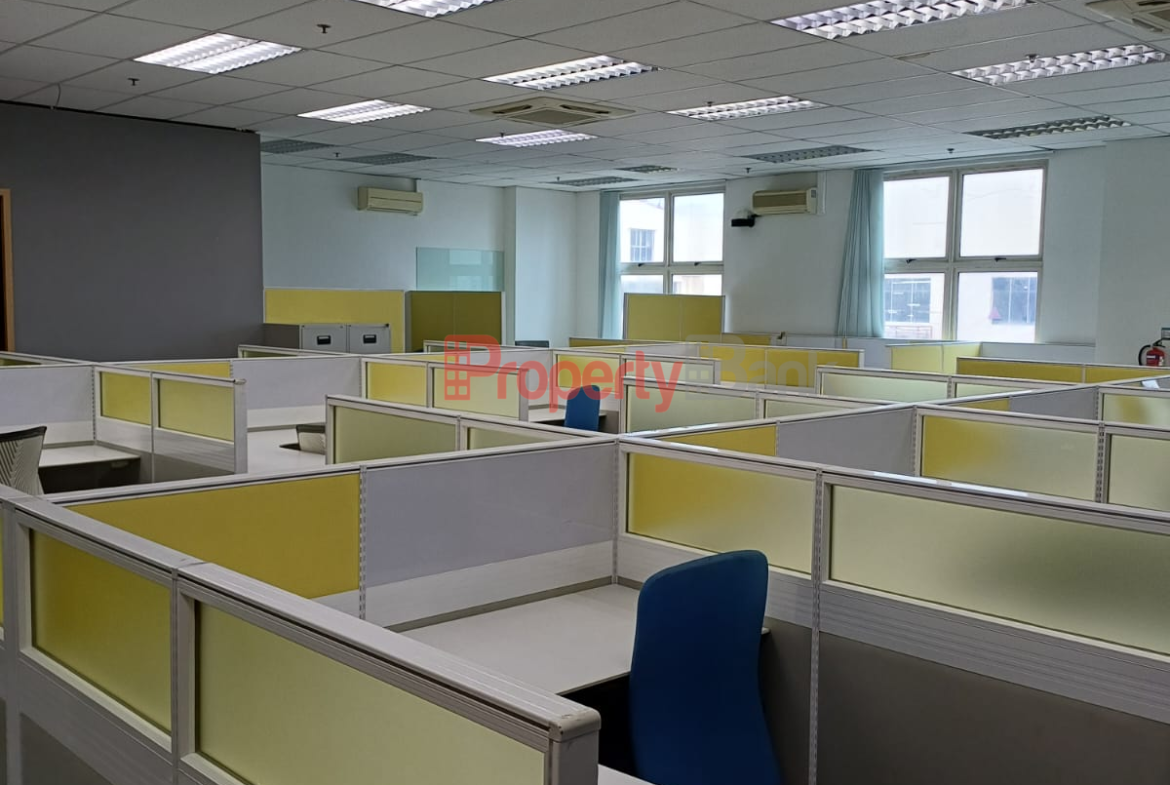 Light Industrial B1 space for rent