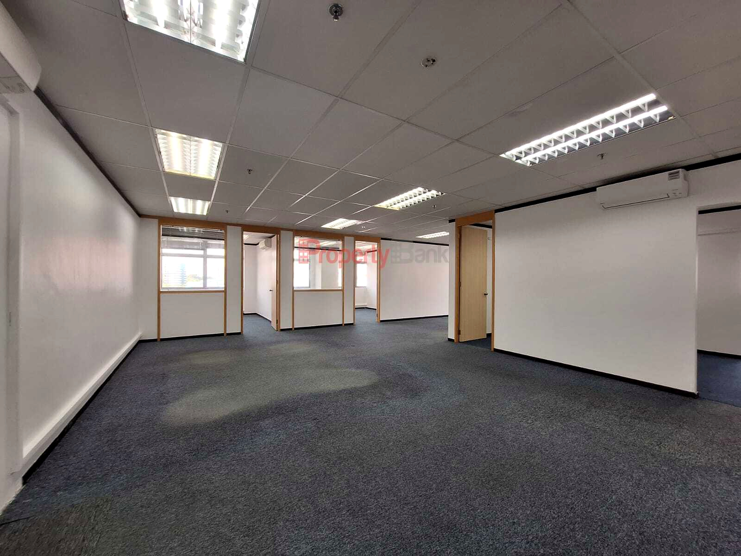 Partially fitted B1 industrial unit for rent in Alexandra