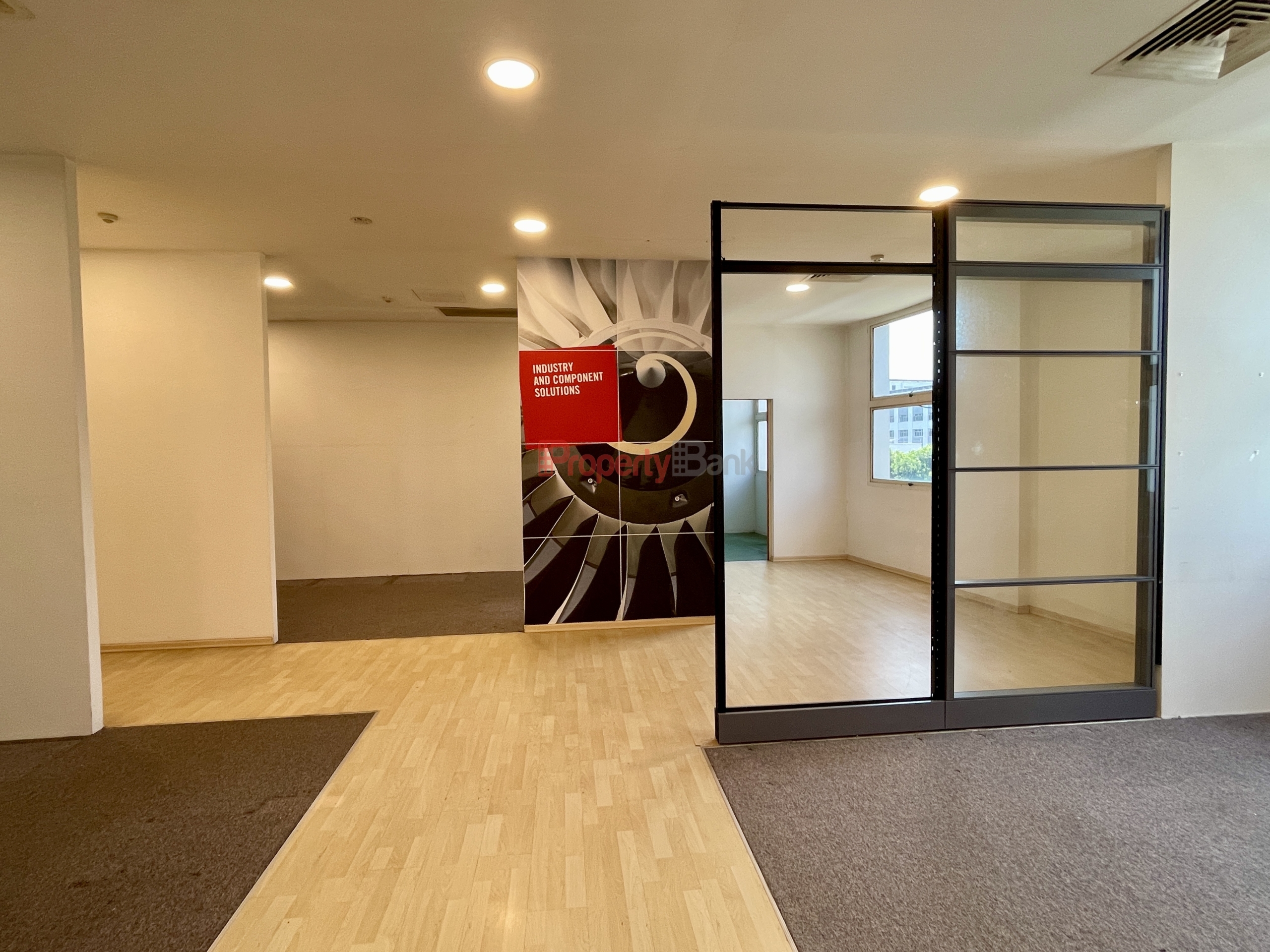5,832 sq ft B1 industrial space in Paya Lebar