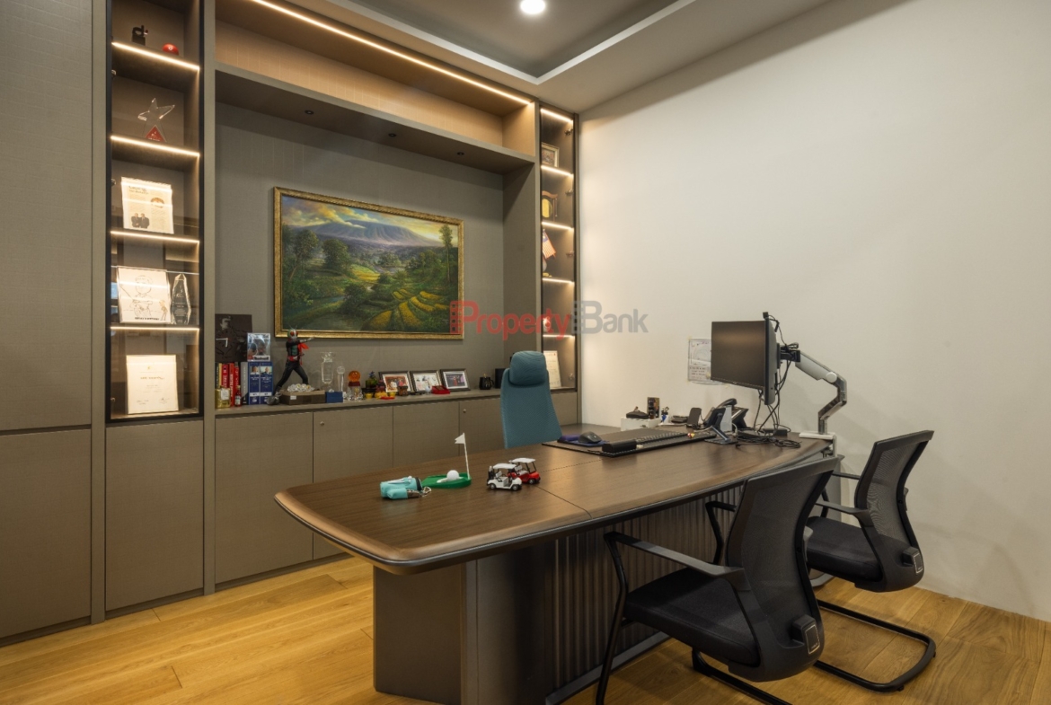 Fully fitted office layout for rent near Tai Seng MRT