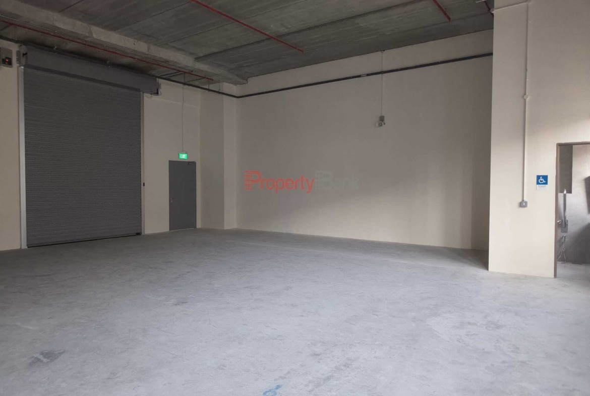 Ramp-up loading access at Stellar @ Tampines