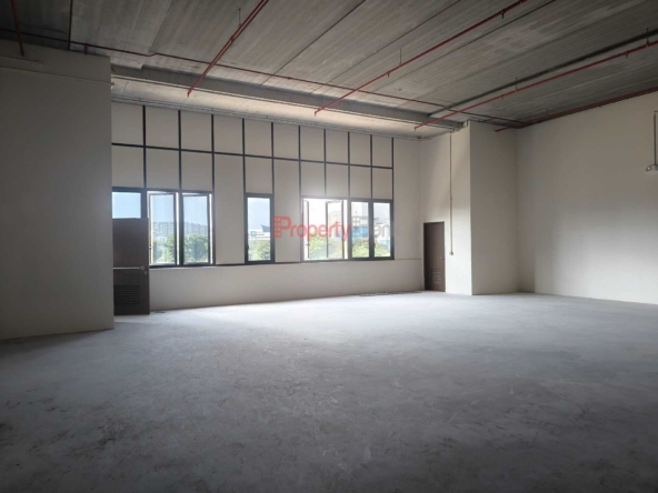 B2 industrial unit for rent in Tampines