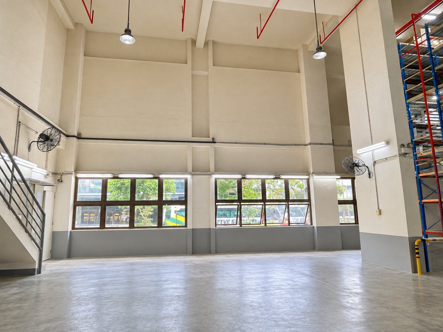Warehouse with office for rent in Paya Lebar