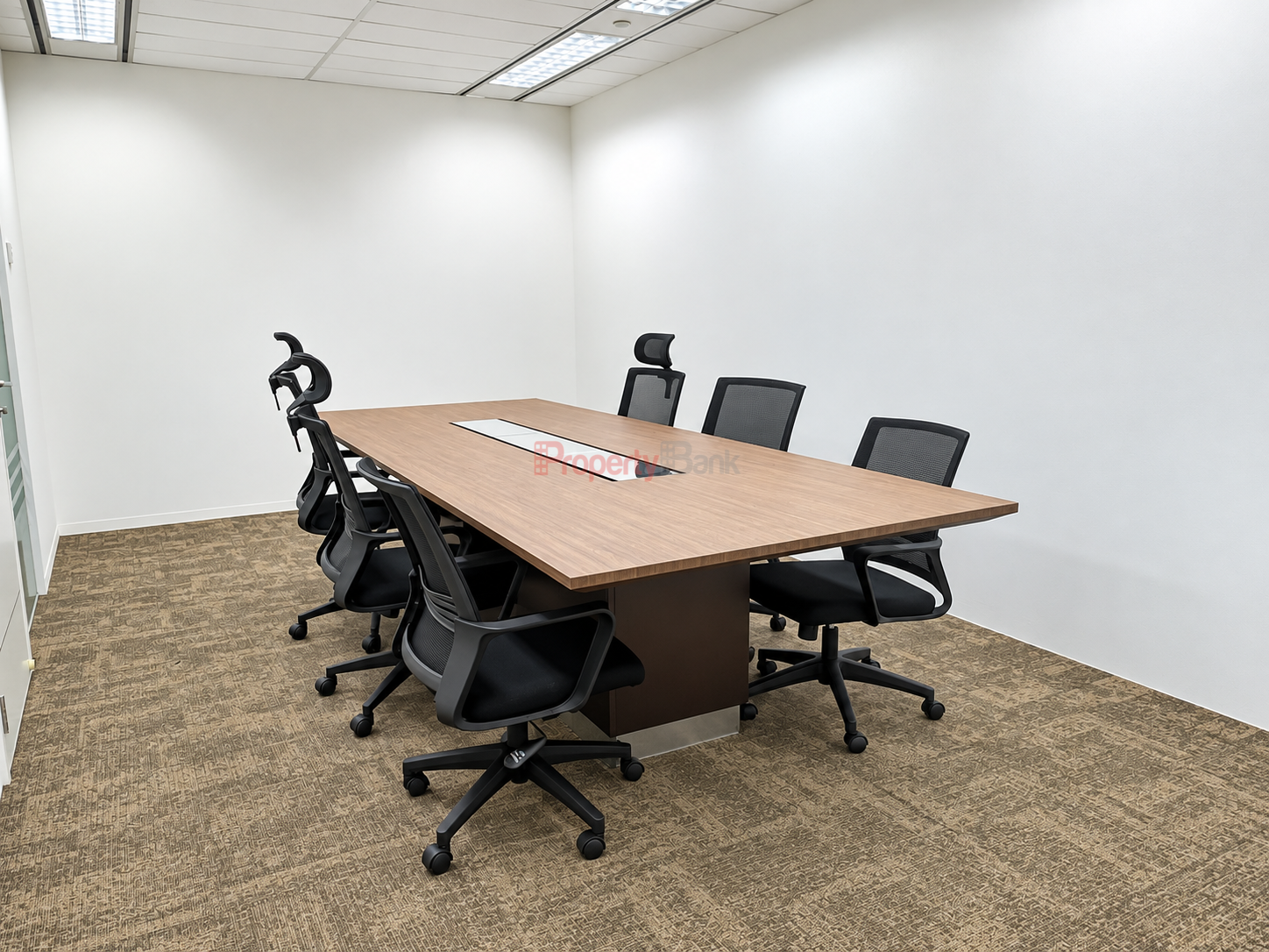 raffles-place.jpg Meeting room in Raffles Place office