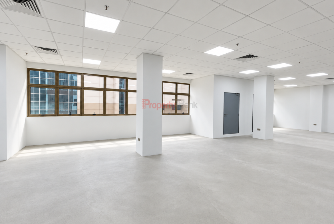 Fitted ceiling inside a brand-new industrial unit